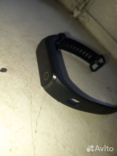 Продам фитнес браслет honor band 5I