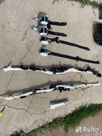 Шторка безопасности левая Toyota RAV-4 50 2020