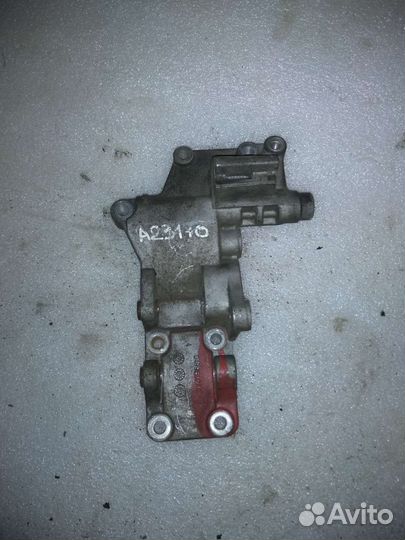 Кронштейн генератора Mitsubishi Outlander XL 2,4л