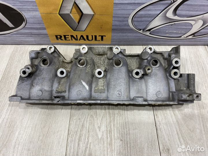 Коллектор впускной Renault megane 1
