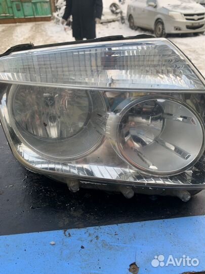 Фара правая renault duster 1
