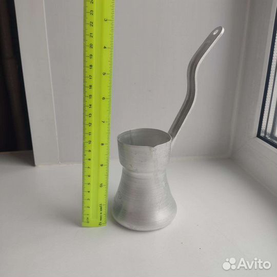 Маленький ковшик турка с вертикальной ручкой СССР