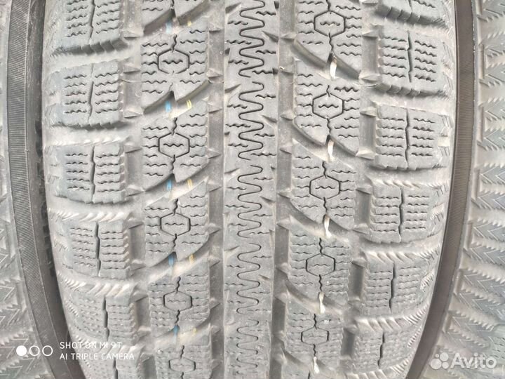 Toyo Observe GSi-5 235/55 R20