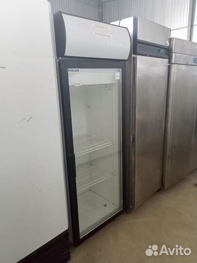 Холодильный шкаф-витрина