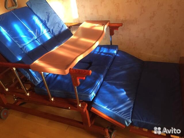 Столик прикроватный. Опора под спину. Доставка