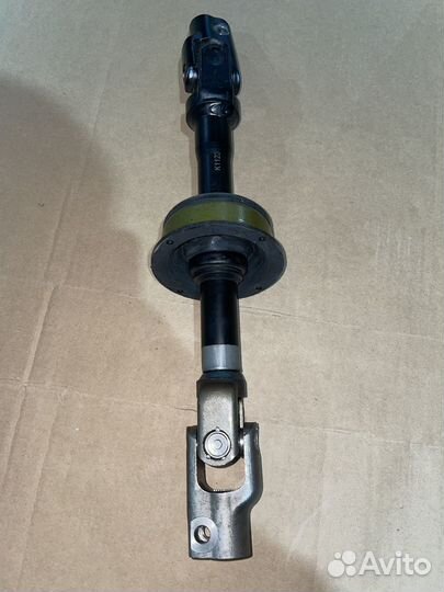 Рулевой вал на Toyota Camry 70