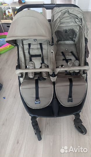 Коляска прогулочная для двойни