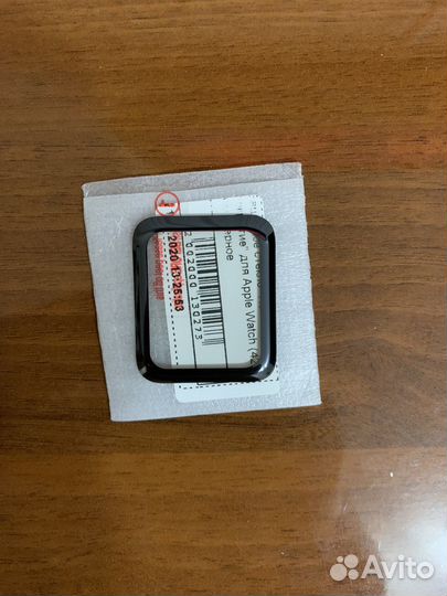 Защитные стекла iPhone и Apple Watch