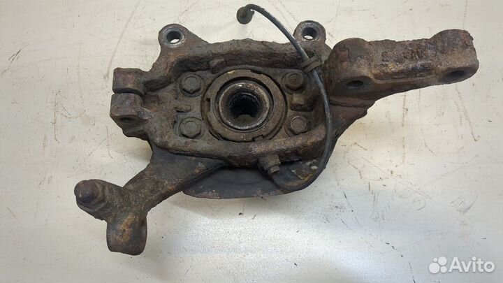 Ступица (кулак, цапфа) правая передняя Nissan Murano