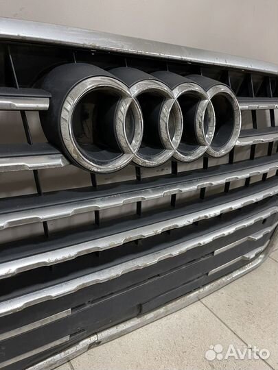 Решетка радиатора Audi Q7 4M 2015-2019