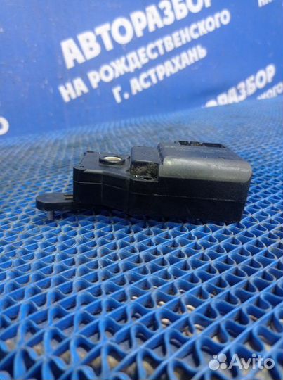 Моторчик заслонок отопителя Chevrolet Aveo T200