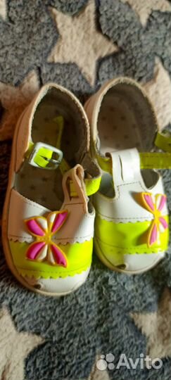 Сандалии для девочки