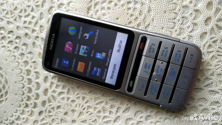 Телефон Nokia C3-01