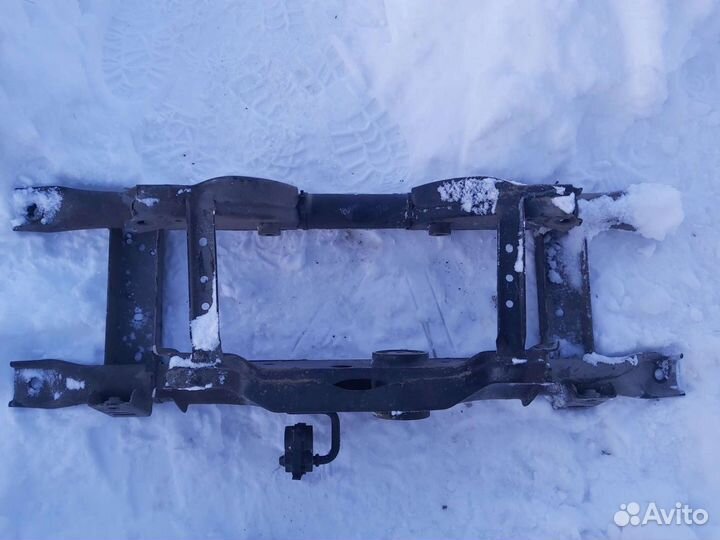 Подрамник задний Рено Дастер