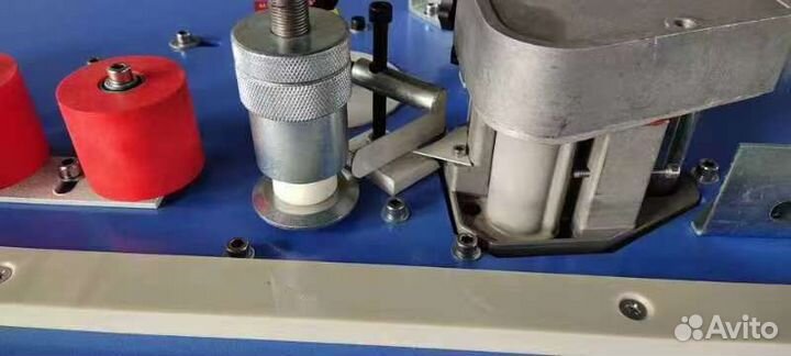 Кромкооблицовочный станок Avan MD525
