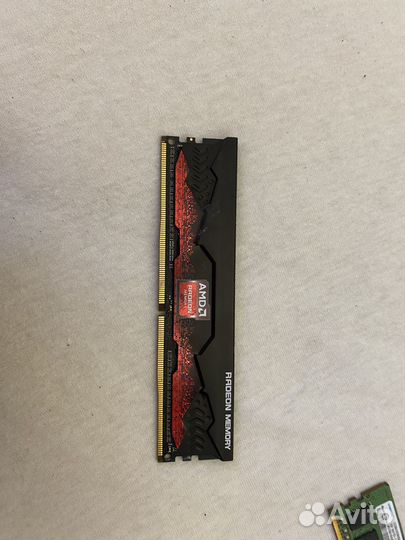 Оперативная память ddr4 8gb 2666 AMD