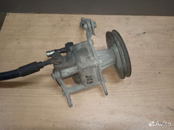 Насос гур bmw 5 E28 бмв 5 E28