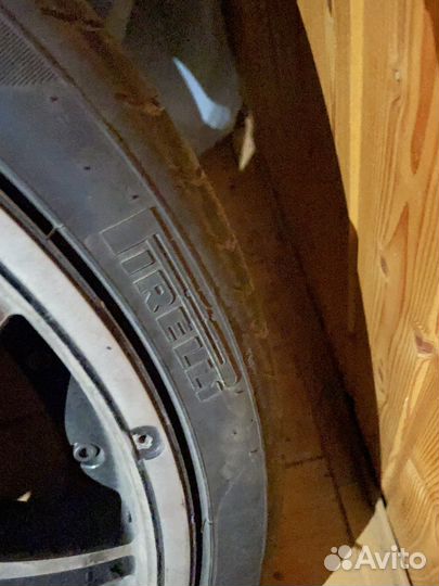 Колеса r20 качественные и красивые, резина Perelli