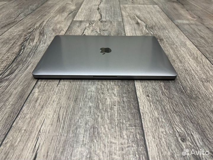 MacBook Pro 13 TouchBar Core i7/512SSD/16GB/Retina