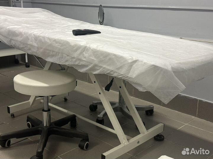 Массажный стол, кушетка косметолога