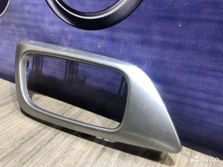 Накладка внутренней ручки nissan pathfinder R52 Прав