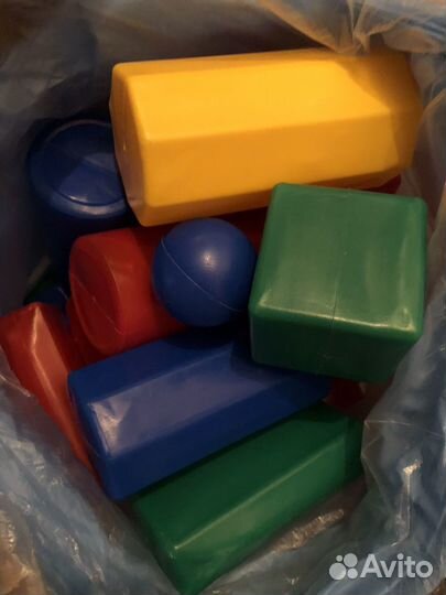 Кубики пластмассовые