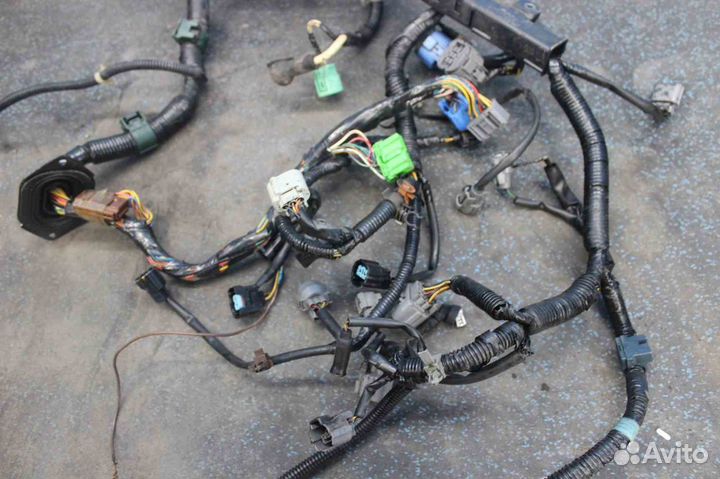 Проводка двс Isuzu Gemini (Исузу Джемини) MJ4 3211