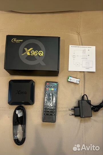 SMART tv приставка x96 новая