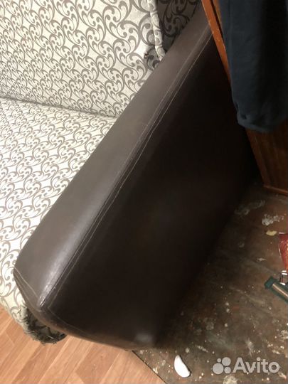 Диван и кресло- б/у комплект