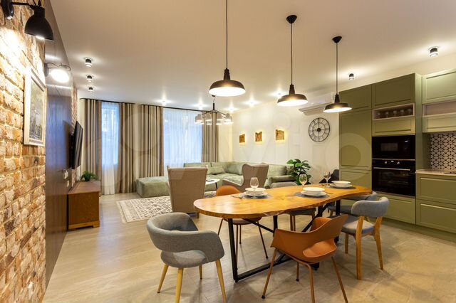 Дом 205 м² на участке 2 сот.