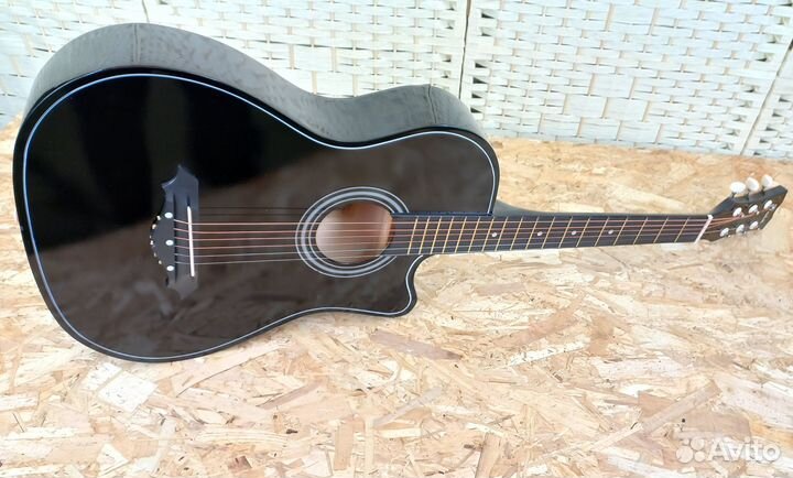 Акустическая гитара