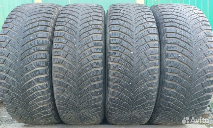 Michelin X-Ice North 4 SUV 235/55 R19 105T