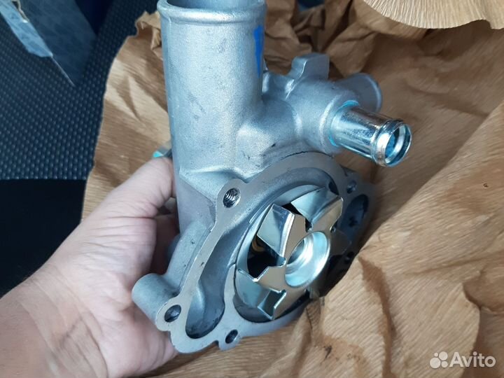 Продам помпу на 409 двигатель