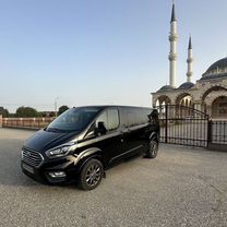 Ford Tourneo Custom 2.2 MT, 2019, 58 000 км, с пробегом, цена 4 350 000 руб.