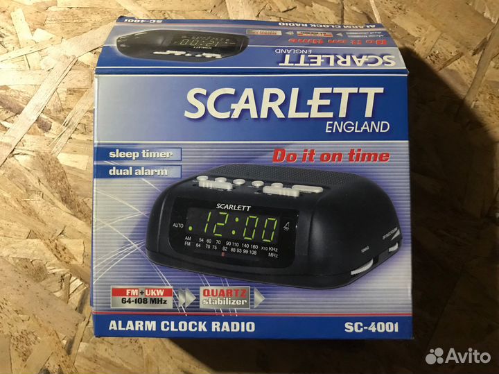 Часы с радио Scarlett