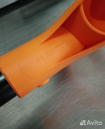 Лопата совковая Fiskars Plantic