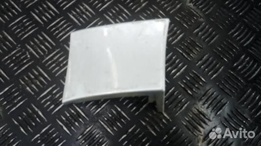 Ус под фонарь правый skoda yeti 1 (YDN07YM01)