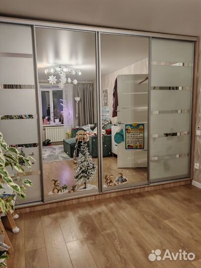 Шкаф купе Бу с зеркалами большой