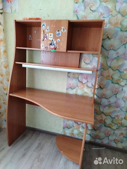 Компьютерный стол