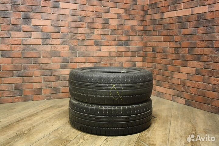 Nokian Tyres WR C Van 215/60 R17