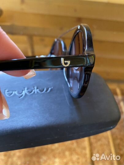 Byblos очки солнечные