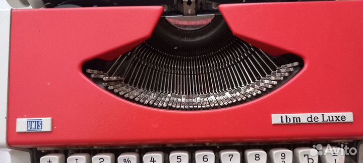 Печатная пишущая машинка