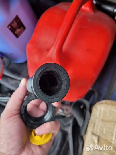 Резинка для канистры