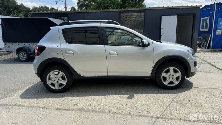 Renault Sandero Stepway 1.6 МТ, 2018, 123 400 км
