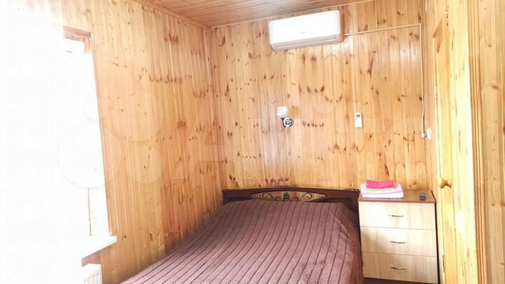 Комната 12 м² в 4-к., 2/2 эт.