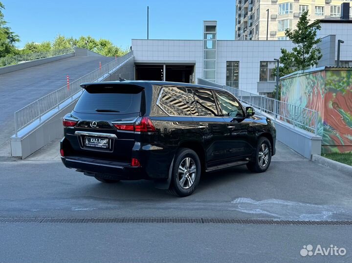 Lexus LX 4.5 AT, 2021, 100 000 км
