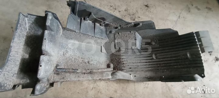 Подкрылок передний левый MAN TGX 2008 81612300207