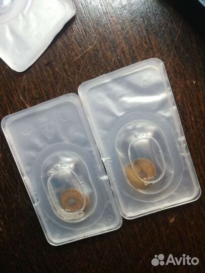 Цветные линзы голубые и коричневые