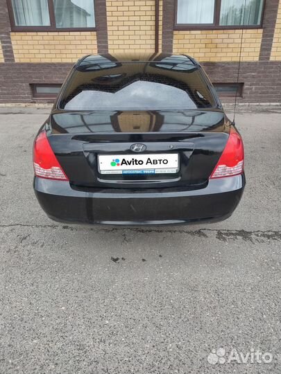 Hyundai Elantra 2.0 AT, 2004, 330 000 км
