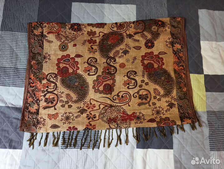 Шарфы и палантины